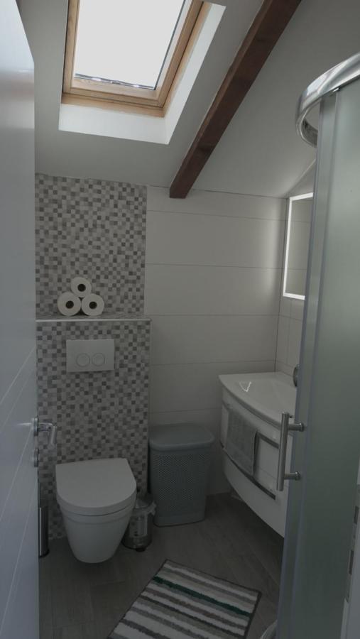 Apartments Bestak Krk Town Exterior photo